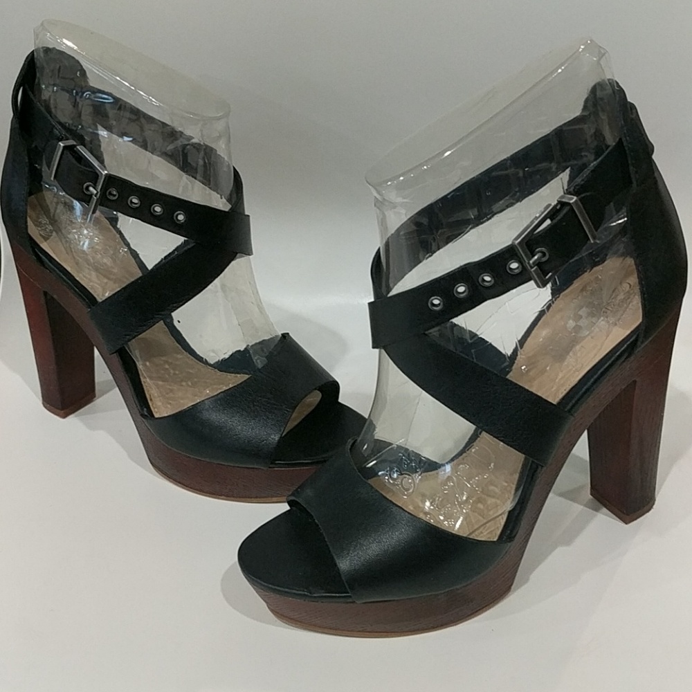 ❤️Like new! Vince Camuto platform heels